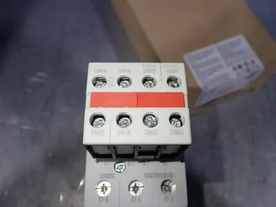 New | in-Stock SIEMENS 3RT10351QB443MA0 PLC Contactors Ohio US | HGR 24 #903195