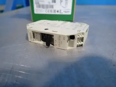 USED SCHNEIDER ELECTRIC GB2CB06