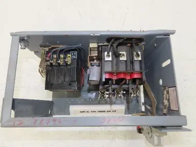 Square D 8998 MCC Bucket Motor Starter 10Hp Size 1 Fused Disconnect 3 Pole 600V