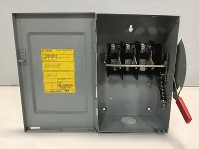 USED CUTLER HAMMER DG322UGB