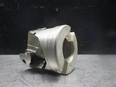 2 Iscar Indexable 2" 3 Flute Facemill 1" Arbor SM-D2.00-1.00-100-M (LOC3028A)