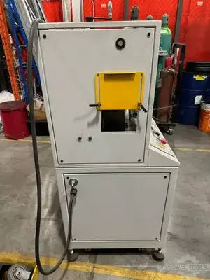 USED 2018 BOSTON MATTHEWS C110 AC