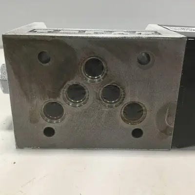 USED VICKERS DG4V52AMP7LH740
