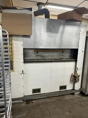 USED REED REED-REVOLVING TRAY OVEN