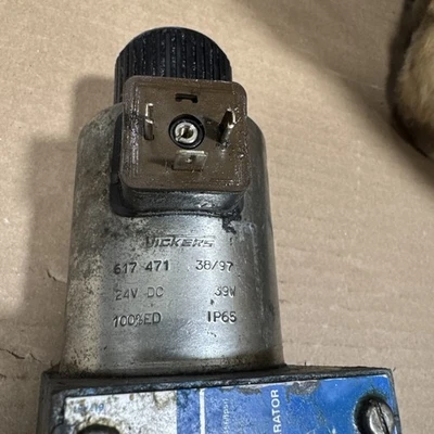 USED Vickers DG4V 5 2CJ M U H6 20