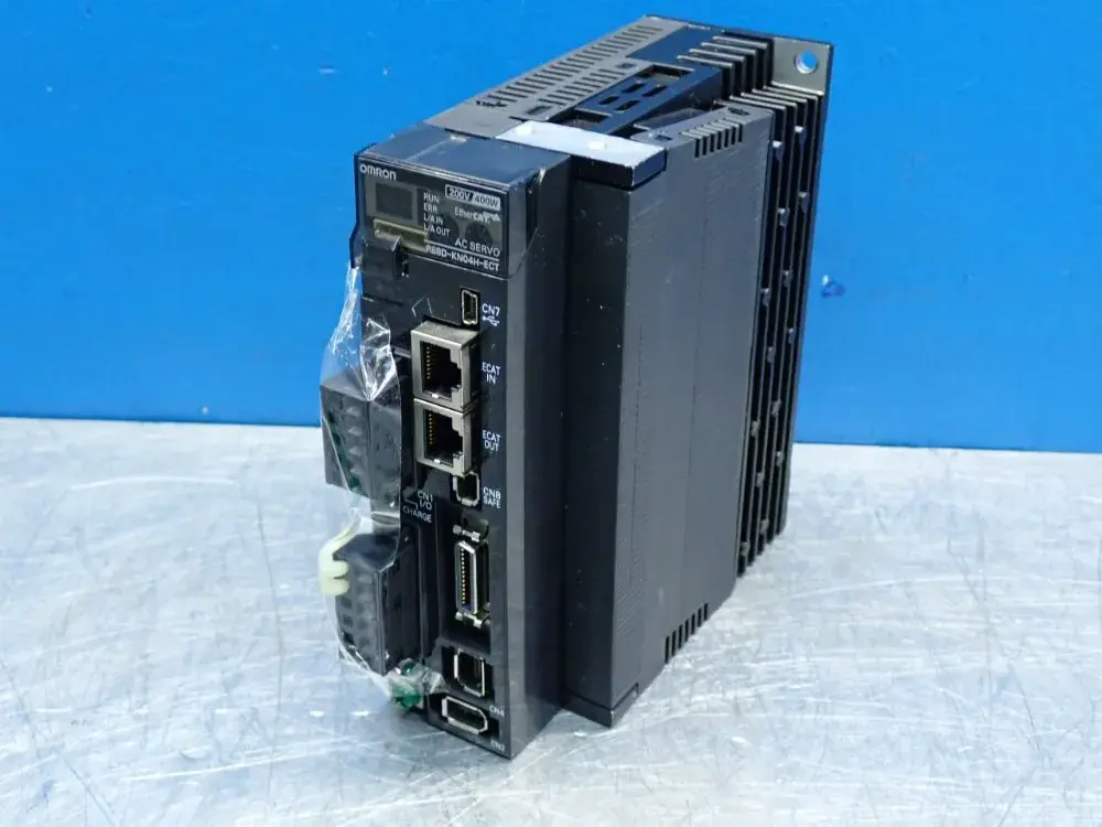 USED OMRON R88DKN04HECT