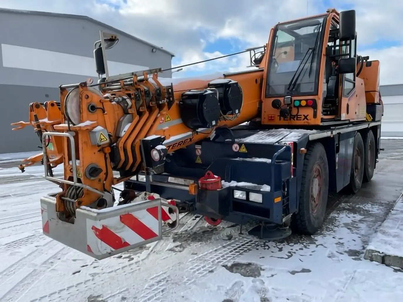 Used 2013 TEREX-DEMAG AC 40-1 Mobile Cranes Texas US | Uriquip #1421226