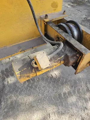USED 1990 UESCO 5 TON