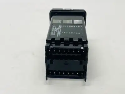 PM6C2CJ-AAAAAAA | Watlow  Temperature Controller 100-240VAC - Used