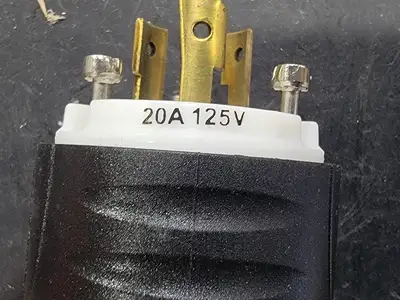 NEW PASS & SEYMOUR L520-P
