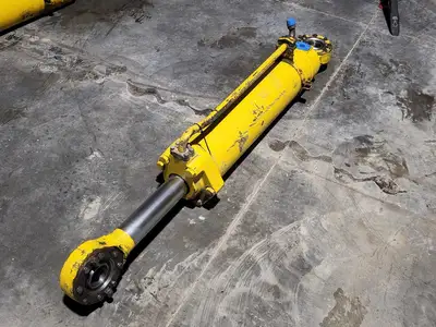 Used KOMATSU EH5933 Parts (Hydraulics and Pneumatics) British Columbia CA | Lenmark #264439