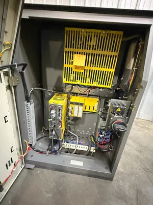 USED FANUC R-2000IB