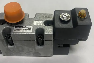 New | in-Stock PARKER L7252832153VXBA Solenoid Valves Ohio US | Surplus Asset Holdings #1247373