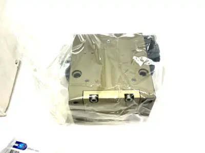 USED SCHUNK UNIVERSAL GRIPPER 23.5MM STROKE PER JAW SIZE: 100, PGF 100-AS