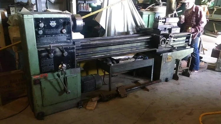 Used Voëst DA250/2000 (specification match) Gap Lathes Quebec CA | Machineco #1256358