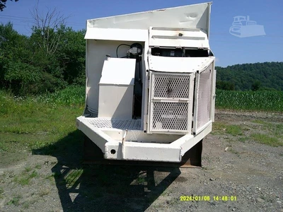 Used 2000 READ RD90 Vibratory Screens New York US | Beck Equipment #1509340