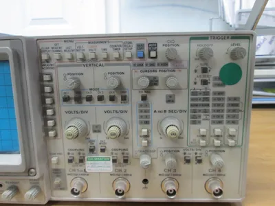 TEKTRONIX 2252 Inspection & Test Equipment | Global Machine Brokers, LLC (4)