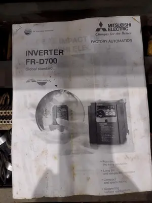 18" X 20" HYD-MECH MODEL V18 SERIES II VERTICAL BAND SAW: STOCK #24965