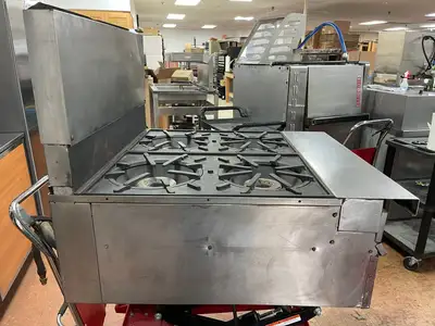 Used Vulcan Used Vulcan Natural Gas 4 Burner 36" Commercial Modular Heavy-Duty Range Stove Commercial Ranges Illinois US | Falcon Restaurant Supply #1376373