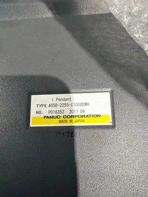 USED FANUC R-2000IC/210F