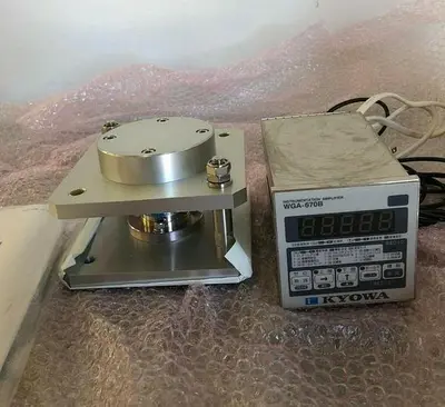 KYOWA WGA-670B INSTRUMENTATION AMPLIFIER KYOWA LCX-A-10KN-ID