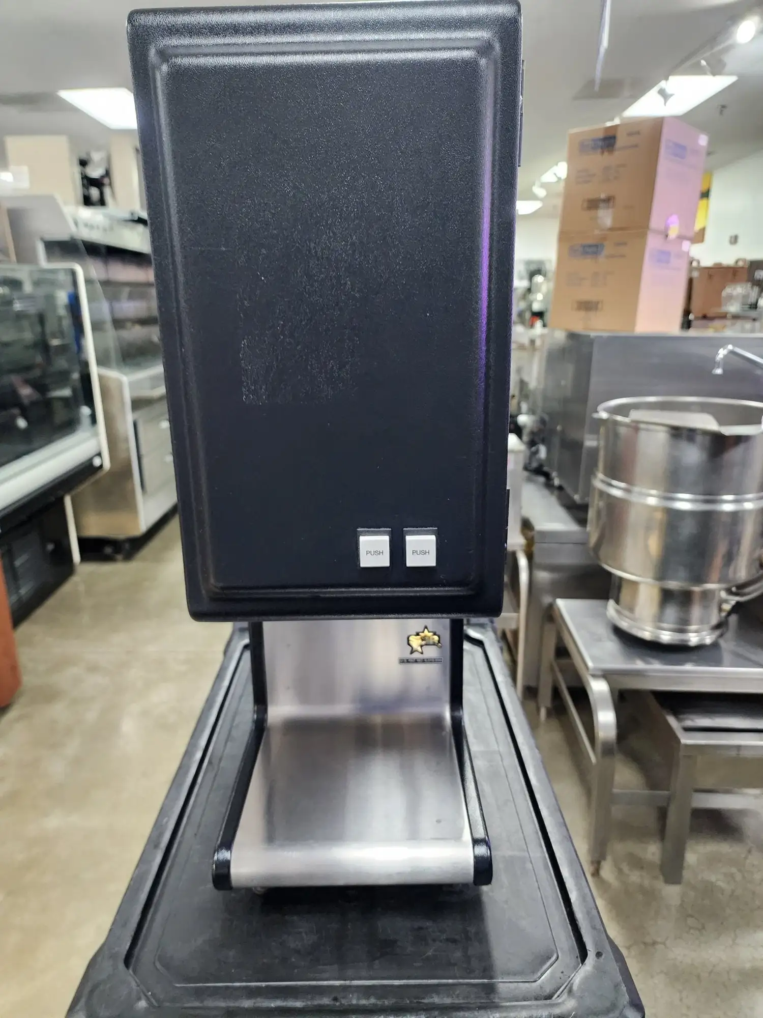 New | in-Stock JS New Star Commercial Heated Single Condiment Dispenser Cheese Chili Concessions 120V - JS Beverage Dispensers Illinois US | Falcon Restaurant Supply #1376621