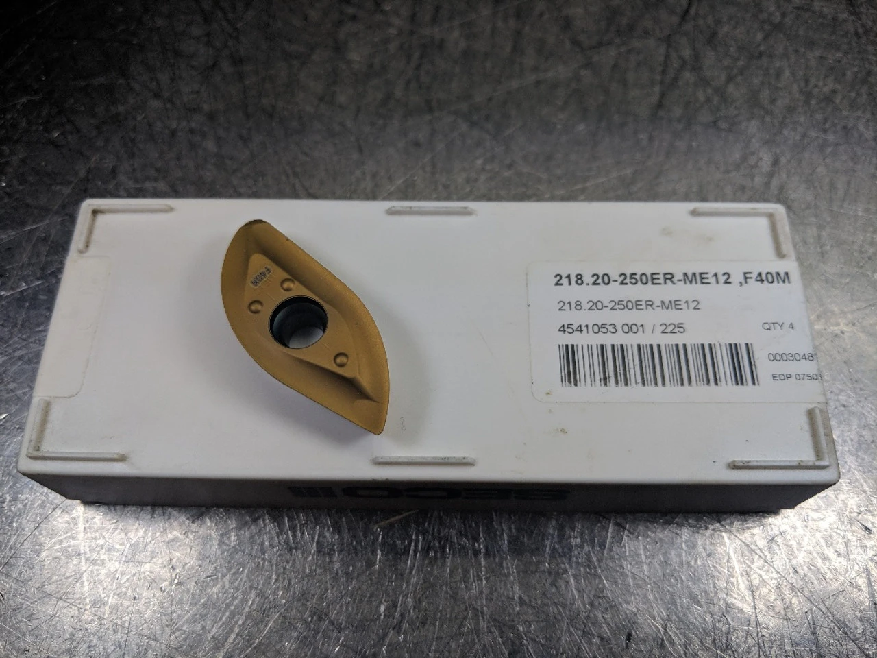SECO Carbide Inserts QTY4 218.20-250ER-ME12 F40M (LOC930)