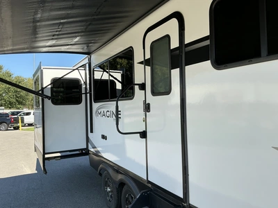Used 2022 GRAND DESIGN IMAGINE 3100RD Campers, Caravans, Motorhomes Michigan US | Miedema Asset Management Group #1579846