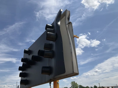 Solar Tech Silent Sentinel Arrow Board - will not power on/charge, manual winch to raise/lower the b...