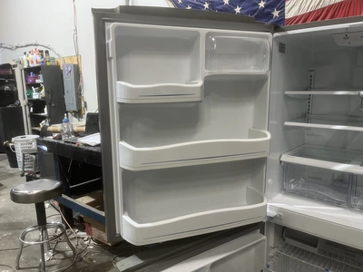 Used GE FREEZER ON BOTTOM Refrigerators Michigan US | Miedema Asset Management Group #1425114