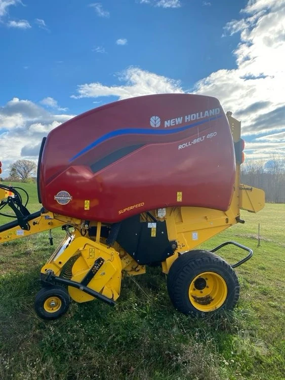 New | in-Stock 2024 NEW HOLLAND ROLL-BELT 450 Square Balers Maine US | Beauregard Equipment #1511368
