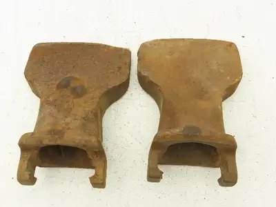 Esco 27S6F Excavator Bucket Teeth Green -No Lock Pins  Lot of 2