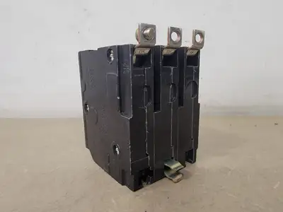USED SQUARE D QO230