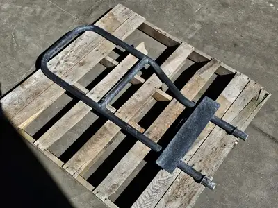 Toromont SS1142 Handrail ED M18251, for CAT 390F