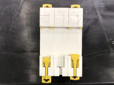 USED SCHNEIDER ELECTRIC IC65N D25A