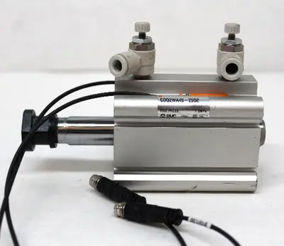 USED SMC CDQ2WA40-25DZ