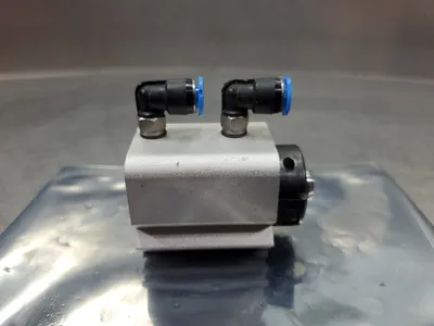 SMC CDQ2A25-10DCZ 1.0MPa MAX Pressure Regulator. 6D-1