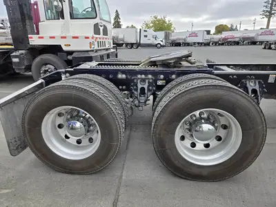 USED 2020 PETERBILT 567