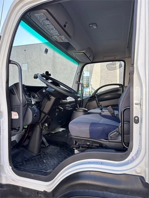 Used 2022 ISUZU "FTR" VAN BODY TRUCK - DIESEL (2022) Box trucks Texas US | MachineryMax #1488294
