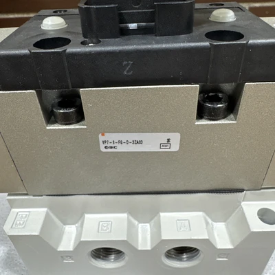 NEW SMC VP7-8-FG-D / VP7-8-FG-D-3ZA03