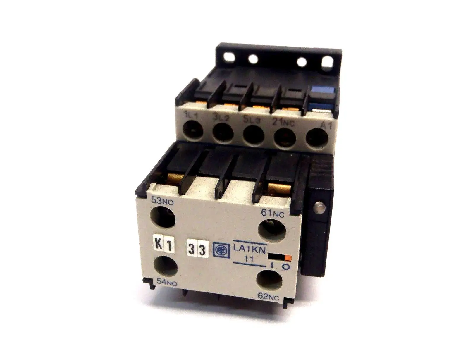 USED TELEMECANIQUE 4 POLE CONTACTOR / SUPRESSOR MODULE/ AUX CONTACT