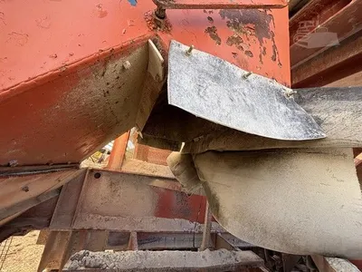 USED 2002 UNIVERSAL 130x150