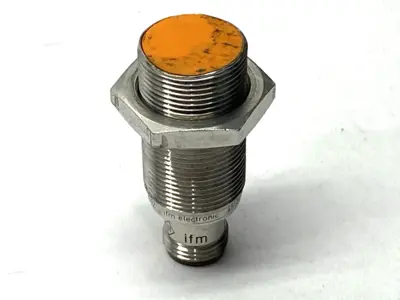 USED IFM INDUCTIVE PROXIMITY SENSOR 8MM SENSING RANGE PNP M18 10-30V DC
