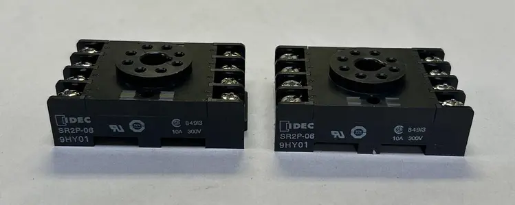 New | in-Stock IDEC SR2P-06 Miscellaneous Equipment (Electrical & Power) | Surplus Asset Holdings #1193551