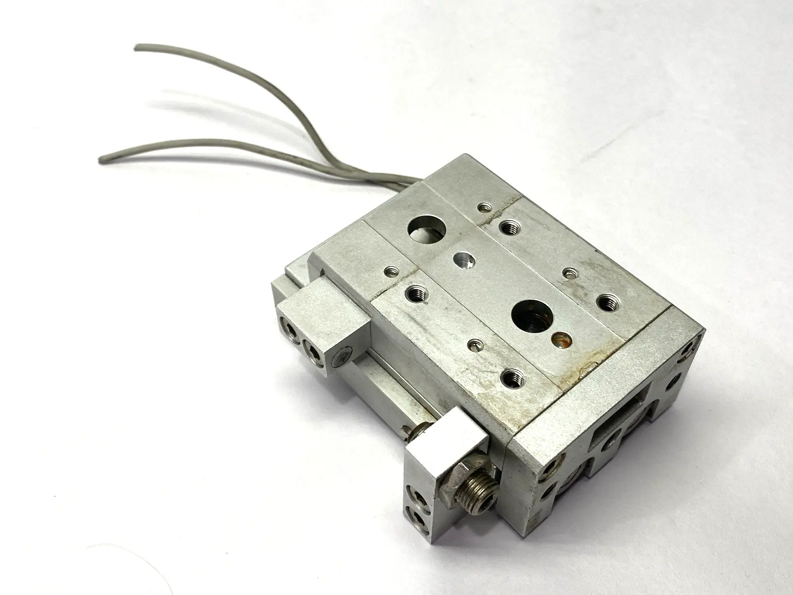 USED SMC MXS16-30ASP PNEUMATIC PRECISION SLIDE TABLE 16MM BORE 30MM STROKE