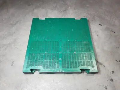 Crate Panel, M0.5X8.8, 305X305X30, HFFLAT