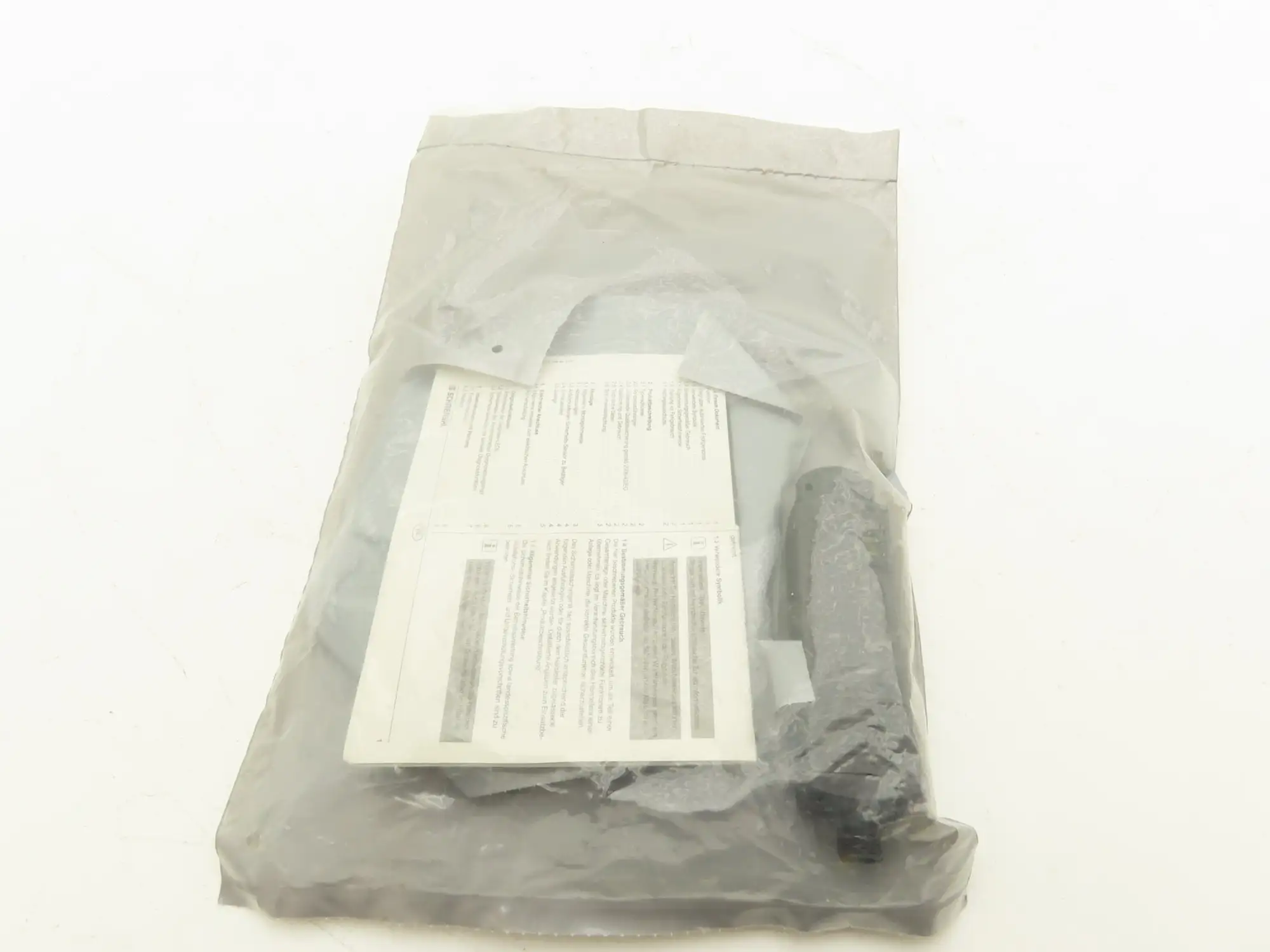 Schmersal 101181063 Magnet Safety Sensor Non Contact CSS 14-34-S-D-M-ST