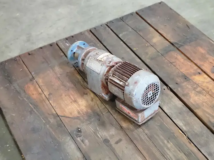Used SEW-EURODRIVE R40FDT71D2 Motors (misc) British Columbia CA | Lenmark #246655
