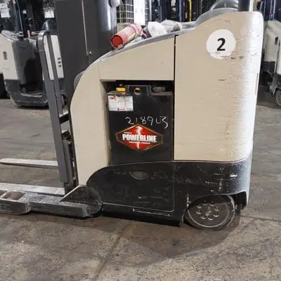 USED 2019 CROWN RR5725-45