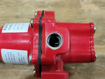 USED FISHER 67CH-743